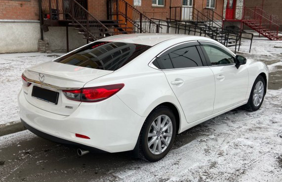 Mazda 6