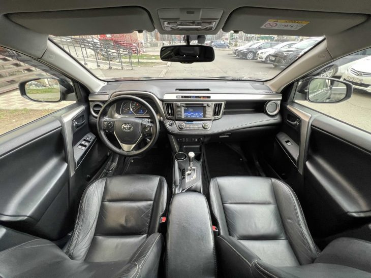 TOYOTA RAV-4