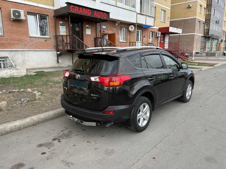 TOYOTA RAV-4