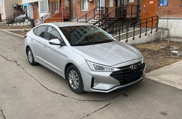 HYUNDAI AVANTE