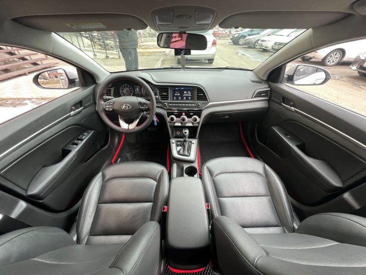 HYUNDAI AVANTE